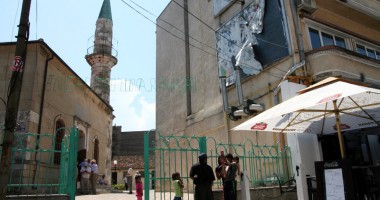 Stire din Eveniment : Anchetă penală în curtea Geamiei Hunchiar