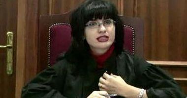 Geanina, roba și șpaga. Să nu vă fie milă că a luat un șut în fund! - 2