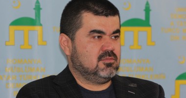 Stire din Politică-Administrație : Cine îi ia locul lui Curt-Mola
