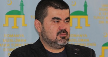 Stire din Politică-Administrație : Peste 1.000 de femei invitate la petrecerile organizate de UDTTMR