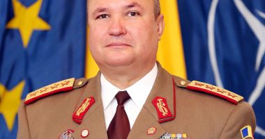 Stire din Eveniment : Șeful Statului Major al Apărării,  Nicolae Ciucă, vizită la garnizoana Mangalia