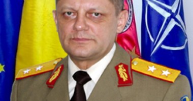 Stire din Eveniment : Ceremonia de predare a funcției de șef al Statului Major al Forțelor Terestre