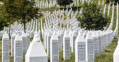 Stire din Actualitate : Genocid în Bosnia! Verdictul în cazul Karadzic, mâine, la Haga