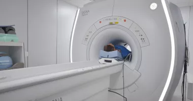Stire din Sănătate : Investigația care oferă imagini detaliate ale articulațiilor afectate