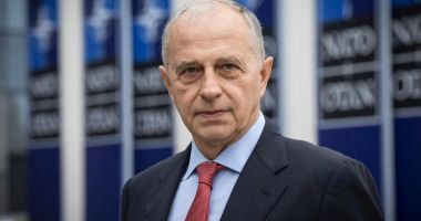 Stire din Politică-Administrație : Mircea Geoană: „M-aş bucura ca succesorul meu să fie tot din garnitura mai nouă a NATO”