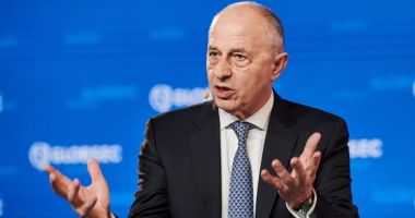 Stire din Politică-Administrație : Cine este Tal Hanan, misteriosul șef al fermelor de troli despre care Mircea Geoană spune că nu îl cunoaște