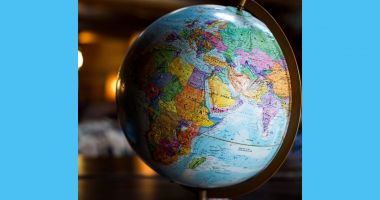 Stire din Cultură-Educație : Evenimente informative pentru geografii constănţeni