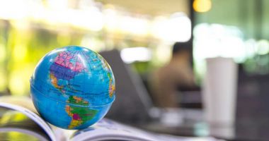 Stire din Cultură-Educație : Geografii se reunesc la Constanţa, în cadrul unei conferinţe naţionale
