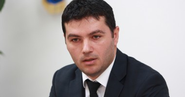Stire din Politică-Administrație : Primul club de box din Ovidiu, inaugurat de edilul George Scupra