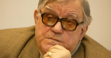 Stire din Cultură-Educație : Unul dintre marii regizori ai României a murit