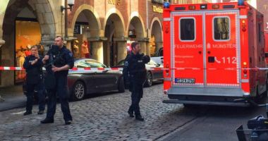 GALERIE FOTO / ATAC ÎN GERMANIA! O mașină a intrat în mulțime. Mai mulți morți și răniți - 2