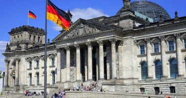 Stire din Actualitate : Încrederea germanilor în SUA, erodată în urma scandalurilor de spionaj