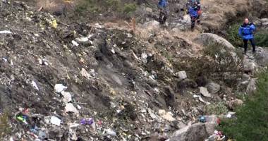 Galerie FOTO și VIDEO. IMAGINI DRAMATICE de la locul tragediei aviatice din Franța - 7