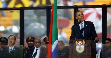 Stire din Actualitate : Gesturi fără precedent la ceremonia în memoria lui Nelson Mandela