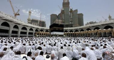 Stire din Actualitate : A început pelerinajul de la Mecca. Peste două milioane de musulmani sunt aşteptaţi la eveniment