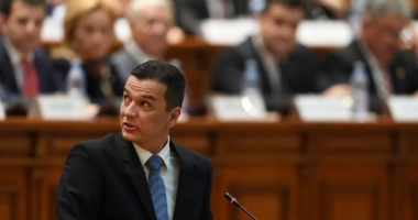Stire din Politică-Administrație : SCENA POLITICĂ DIN ROMÂNIA, DIN NOU ÎN AER! Presa internațională, reacții de ultimă oră