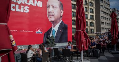 Stire din Actualitate : Alegeri în Turcia: Austria le cere cetățenilor turci din diaspora care au votat cu Erdogan să se întoarcă în țara lor
