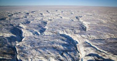 Stire din Actualitate : Avertisment din partea meteorologilor! Calota glaciară din Groenlanda pierde îngrijorător de multă gheață