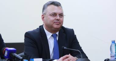 Stire din Politică-Administrație : Pe cine a votat președintele PNL Constanța, Gheorghe Dragomir, la șefia PNL