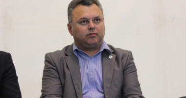 Stire din Politică-Administrație : Decizie surprinzătoare a liderului PNL Constanța, Gheorghe Dragomir. Ce le-a sugerat colegilor