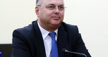 Stire din Politică-Administrație : PNL Constanța cere demisia celor doi miniștri constănțeni, Sevil Shhaideh și Mircea Dobre