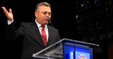Stire din Politică-Administrație : Gheorghe Dragomir se retrage: "Nu mai candidez pentru conducerea PNL Constanța"