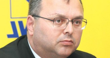 Stire din Politică-Administrație : Președintele PNL Constanța, nemulțumit de legea lustrației