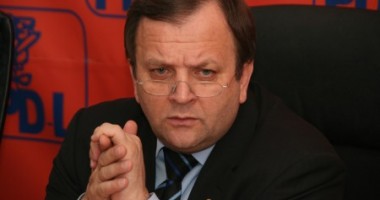 Stire din Politică-Administrație : PNL a băgat România în criză