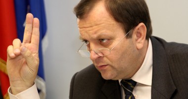 Stire din Politică-Administrație : Gheorghe Flutur: PDL va depune moțiune simplă pe tema situației din industria laptelui