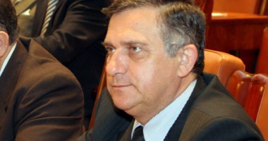 Stire din Politică-Administrație : Gheorghe Funar candidează  la Președinția României