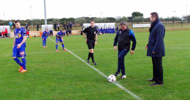 Gheorghe Hagi a dat lovitura de începere a turneului Arena Cup 2016 - 2
