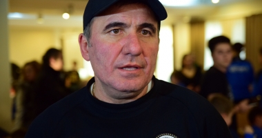 Stire din Sport : "Guvernul trebuie să finanțeze toate academiile de sport din țară"
