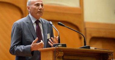 Stire din Politică-Administrație : Gheorghe Hânsă a solicitat sprijin la București pentru punerea în funcțiune a reactoarelor 3 și 4