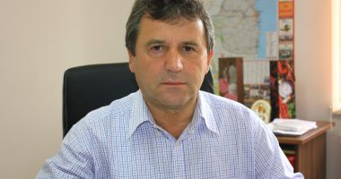 Stire din Politică-Administrație : Referendumul pentru schimbarea numelui localităţii Coroana din comuna Albeşti nu va mai avea loc anul acesta