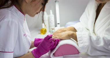 Stire din Economie : Ghid fiscal dedicat prestatorilor de servicii de înfrumusețare și întreținere corporală