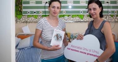 Stire din Sănătate : Ghidul prematurului, sprijin pentru mamele  care nasc înainte de termen