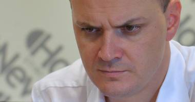 Stire din Eveniment : Comisia juridică: Aviz favorabil pentru reținerea lui Ghiță