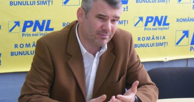 Stire din Politică-Administrație : Băsescu a semnat NUMIREA lui Gigel Știrbu la Ministerul Culturii