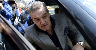 Stire din Eveniment : Tribunalul București discută cererea de contopire a pedepselor lui George Becali