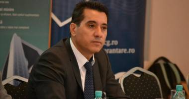 Stire din Politică-Administrație : Ce i s-ar putea întâmpla senatorului Gigi Chiru după modificările aduse Statutului PNL