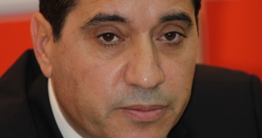 Stire din Politică-Administrație : Gigi Chiru îi așteaptă pe protestatari la dialog