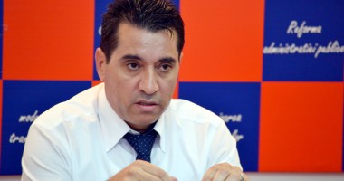 Stire din Politică-Administrație : Gigi Chiru consideră că ministrul Fenechiu se teme de cineva când vorbește despre Portul Constanța
