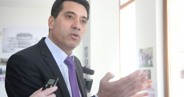 Stire din Politică-Administrație : "Autoritățile locale să se întoarcă cu fața spre bogăția culturală pe care orașul a moștenit-o"