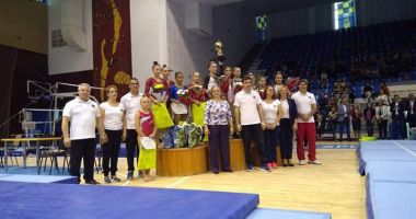 Stire din Sport : Gimnasta Silviana Maria Sfiringu,  campioană națională absolută!