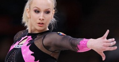 Stire din Sport : Jocurile Olimpice 2012: Gimnastele românce au ratat podiumul la individual-compus