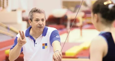 Stire din Sport : Nicolae Forminte conduce echipa de gimnastică a României la Cupa Mondială de la Koper
