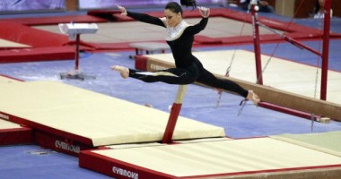 Stire din Sport : Cătălina Ponor și Marian Drăgulescu au făcut spectacol în Mexic