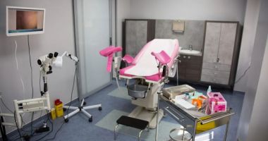 Stire din Eveniment : Ginecolog obligat să plătească daune de 80.000 de euro unei paciente căreia i-a pus viața în pericol