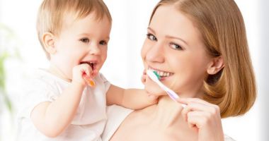 Stire din Sănătate : Gingivita, o afecțiune ușoară care provoacă pierderea dinților