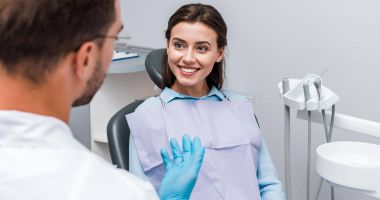 Gingivita poate fi prevenită în trei paşi simpli